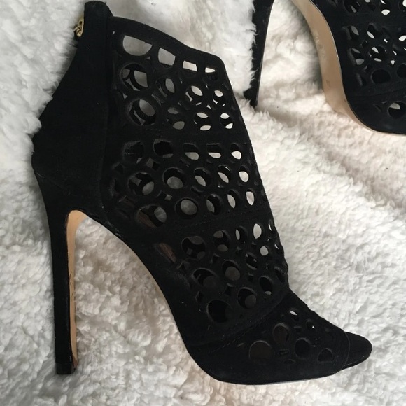 BCBG leather heels - Picture 3 of 10